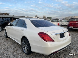 Mercedez Benz S Class by 