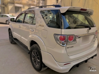 Toyota Fortuner by 