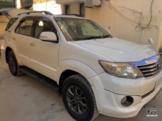 Toyota Fortuner by 