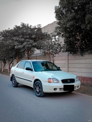 Suzuki Baleno by 