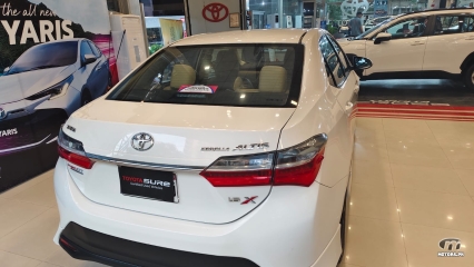 Toyota Corolla by 